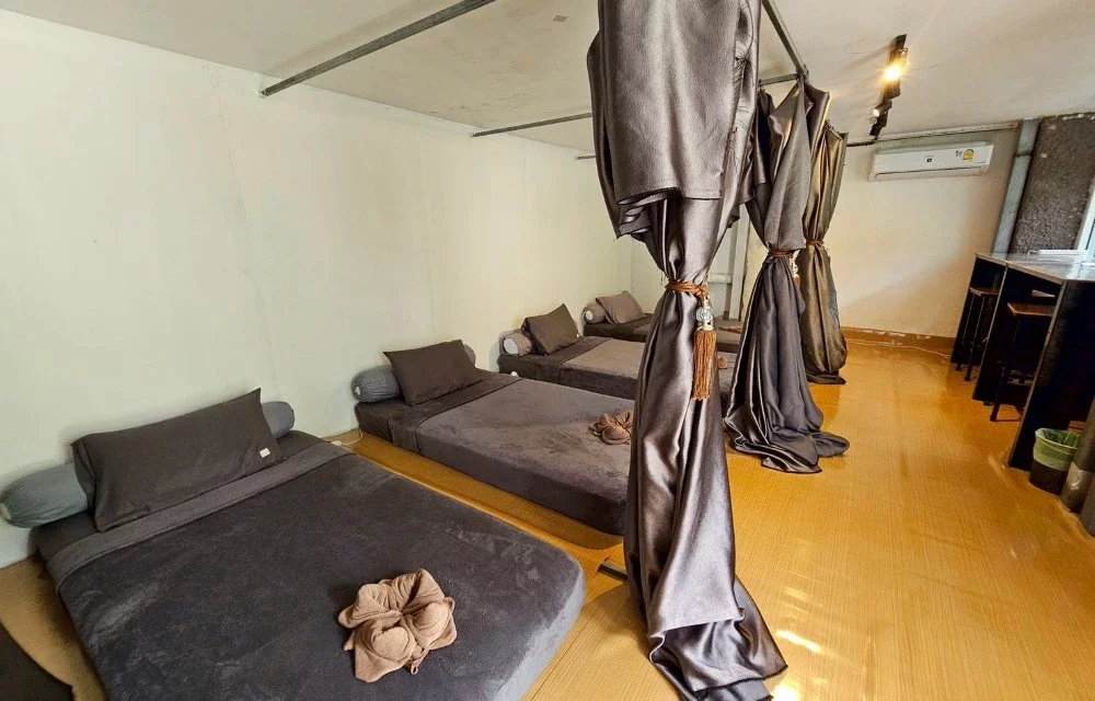 Nahm Khao Sok Backpacker-Friendly Stays in Khao Sok: What Really Matters When You’re Traveling Light Image